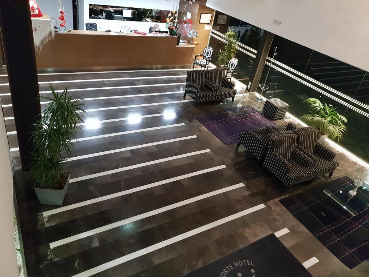Norte Hotel Villanueva de Gállego Zewnętrze zdjęcie